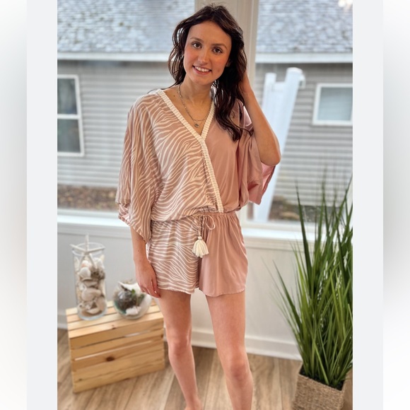 Surf Gypsy Romper - Large - Picture 1 of 7